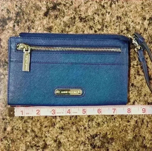 NEW Anne Klein Jazzy Geos Large Blue Wristlet Evening Bag Clutch - Picture 5 of 5